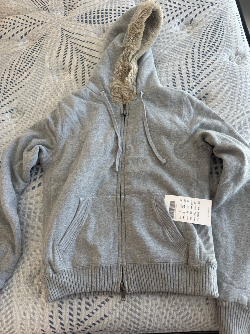 brandy melville zip-up jacket with faux fur trim NWT